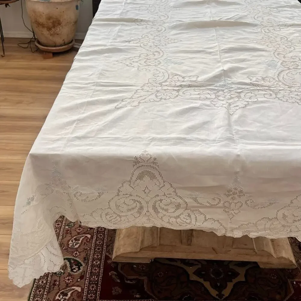 Antique Batiste White Linen Tablecloth Floral Lace Raised Embroidery 103 x 69" - Picture 2 of 13